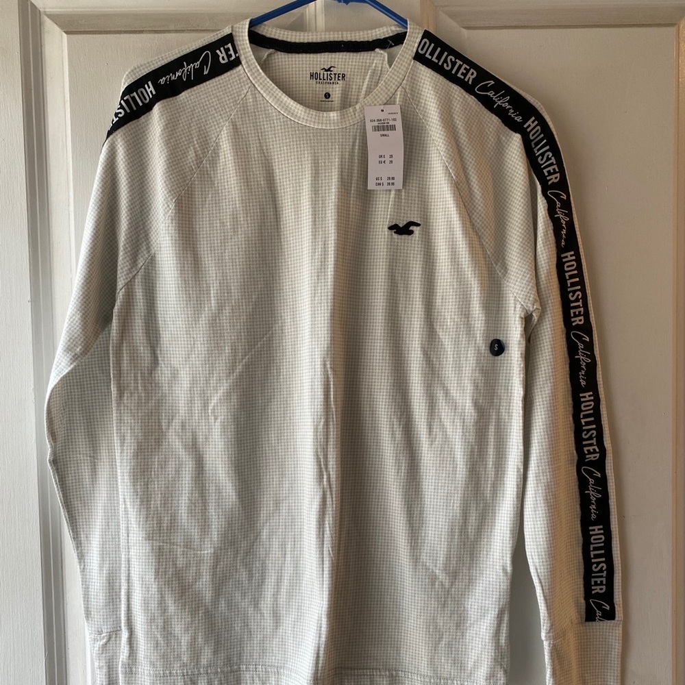Men’s long sleeve